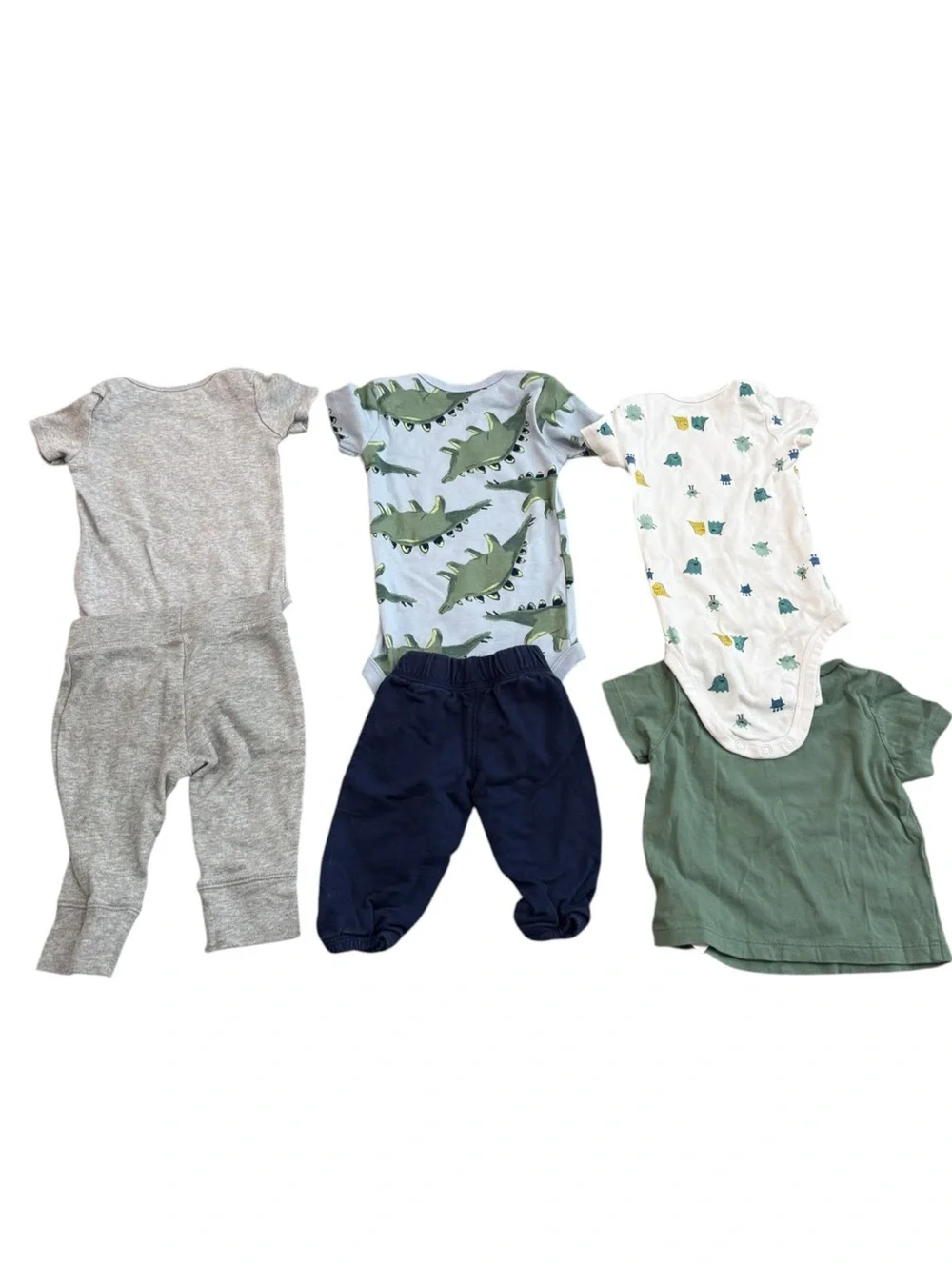 Carter’s Cloud Island Old Navy Baby Boy 6 Piece Outfit Bundle 0-6 Months